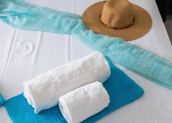 475 B Island Village Sea View Pool Terrace Lejlighed *