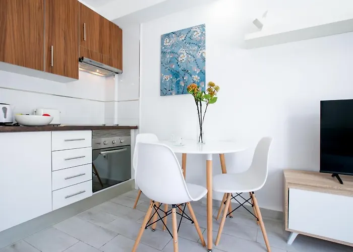 Апартаменти 475 B Island Village Sea View Pool Terrace