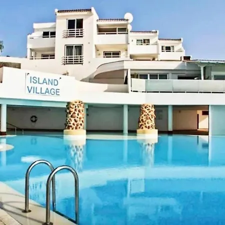 475 B Island Village Sea View Pool Terrace Appartement